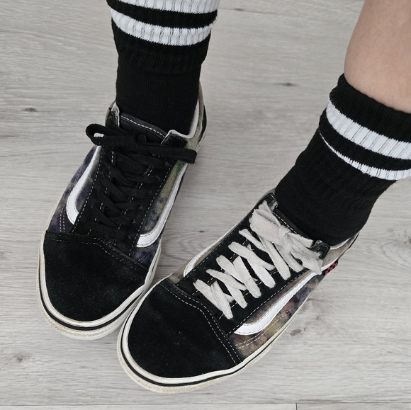 Vans | Old Skool distressed black indie sleeze low-top sneakers | WMS 7 - Picture 4 of 14
